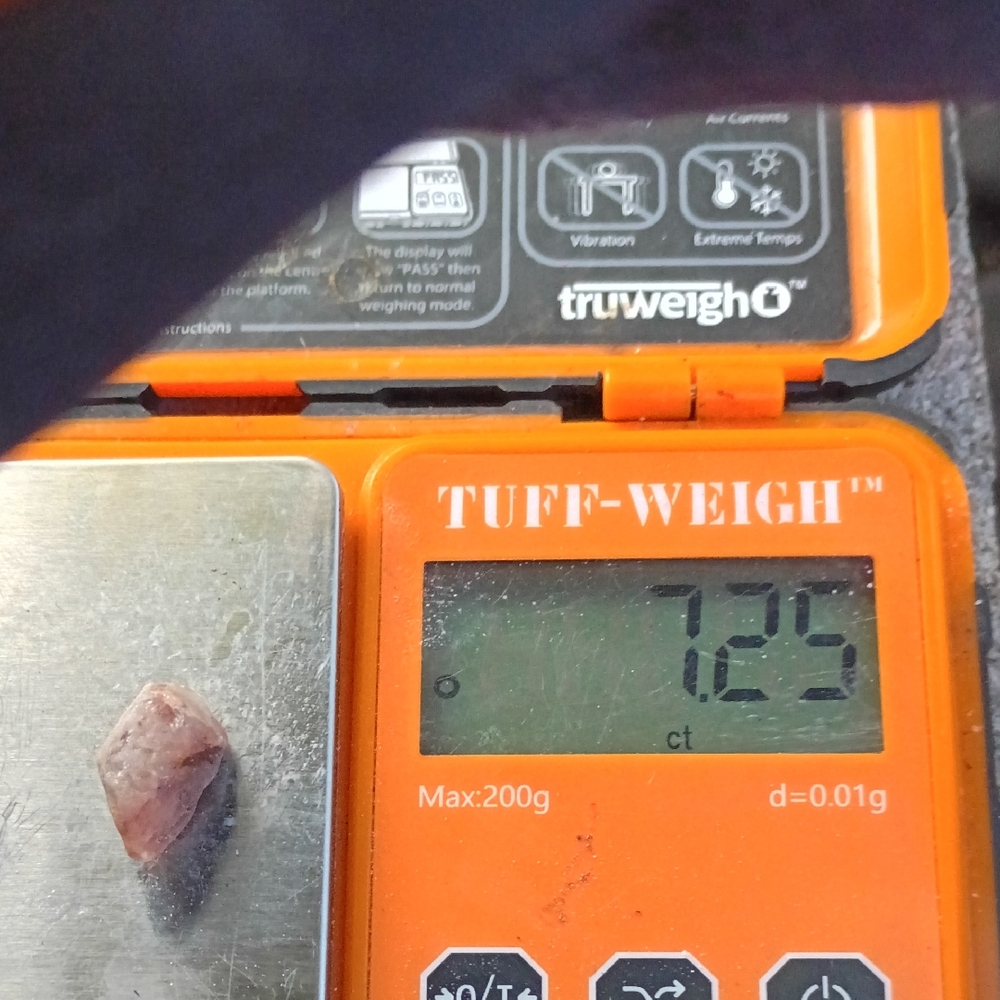 Rough Pink Diamond 7.25 Ct